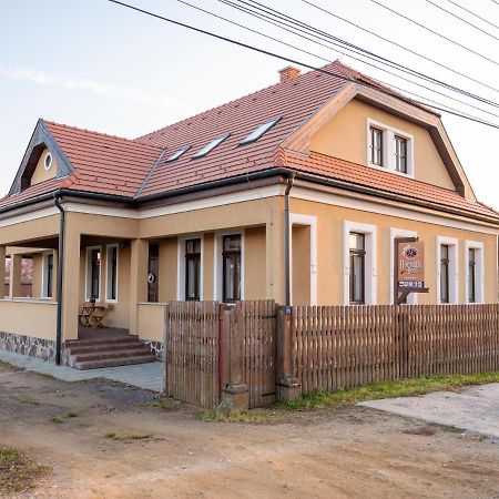 Pensiune Agroturistica Horvath-Kert Borzont Экстерьер фото
